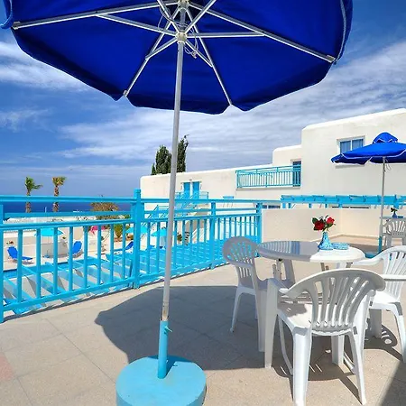 Sunny Hill Aparthotel 3*