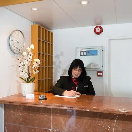 Sunny Hill Aparthotel Klorakas