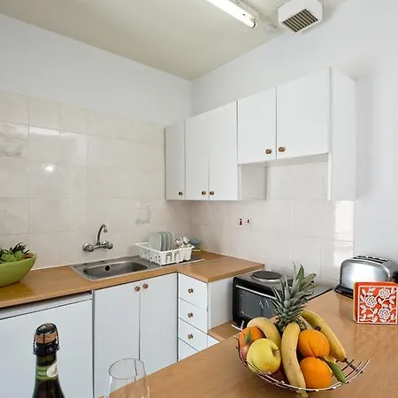 Sunny Hill Aparthotel