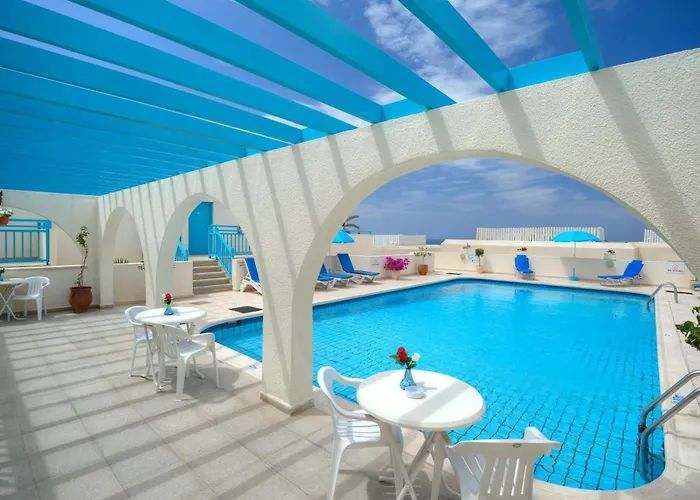 Sunny Hill Apartmanhotel Hlóraka