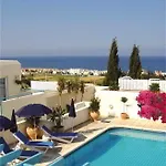 Sunny Hill Aparthotel 3*