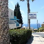 Sunny Hill 3*