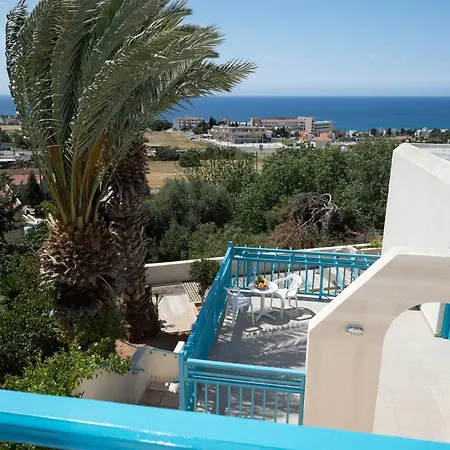 صني هيل للشقق الفندقية 3* Klorakas