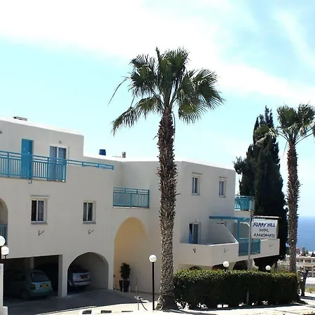 صني هيل للشقق الفندقية 3* Klorakas