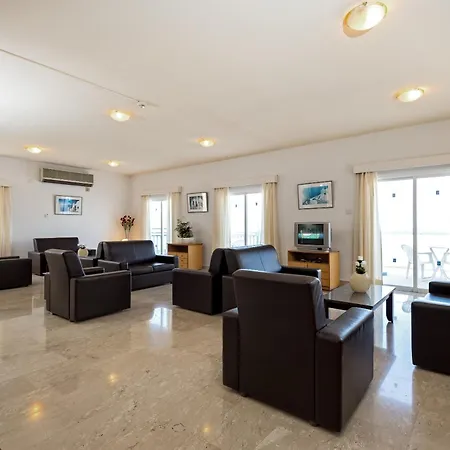 شقة فندقية صني هيل للشقق الفندقية Klorakas