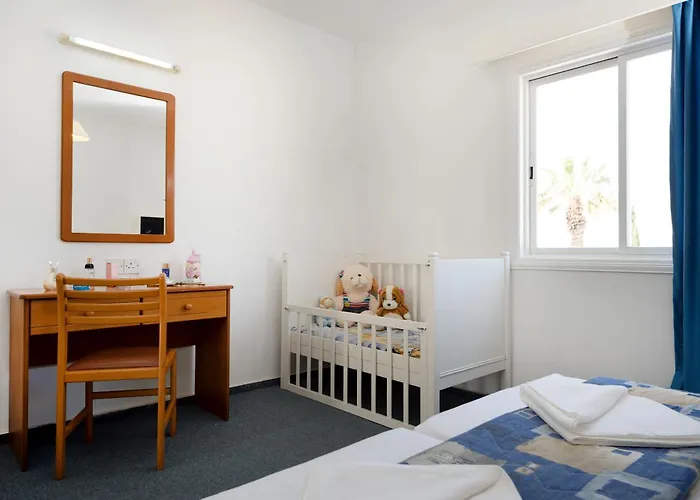 Hotel apartamentowy Sunny Hill Klorakas