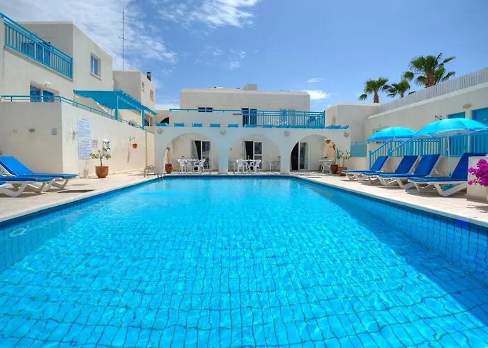 Hotel apartamentowy Sunny Hill Klorakas